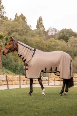 B Vertigo Delux fluedekken med avtakbar hals og UV-beskyttelse