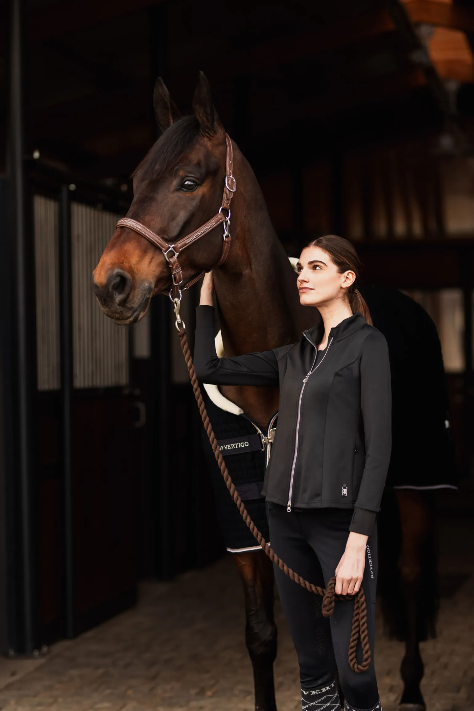 B Vertigo Dylan thermodekken med krage i fuskepels