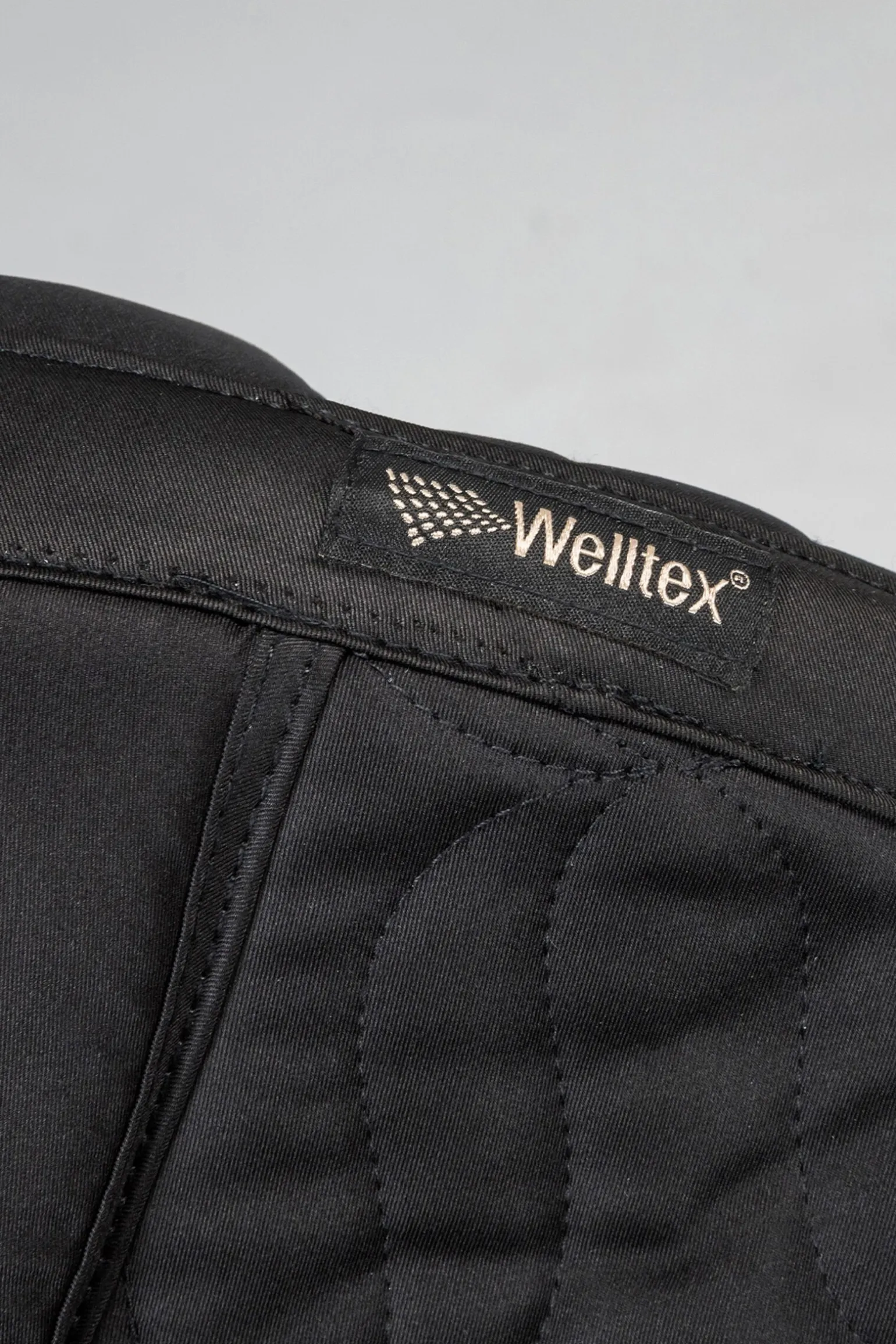 Back on Track Deep Nights Dressage Sadel Pad