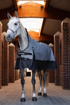 Horze Avalanche 1200D utedekken, medium tykkelse, 150g, halvhøy hals