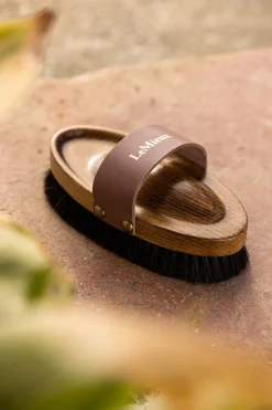 LeMieux Artisan kroppsbørste i lammeull
